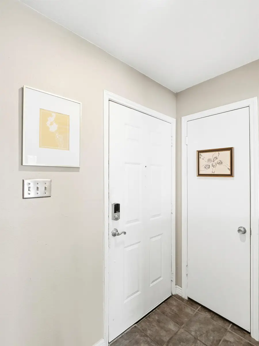 512 Eberhart Ln #204, Austin, TX 78745 - #3