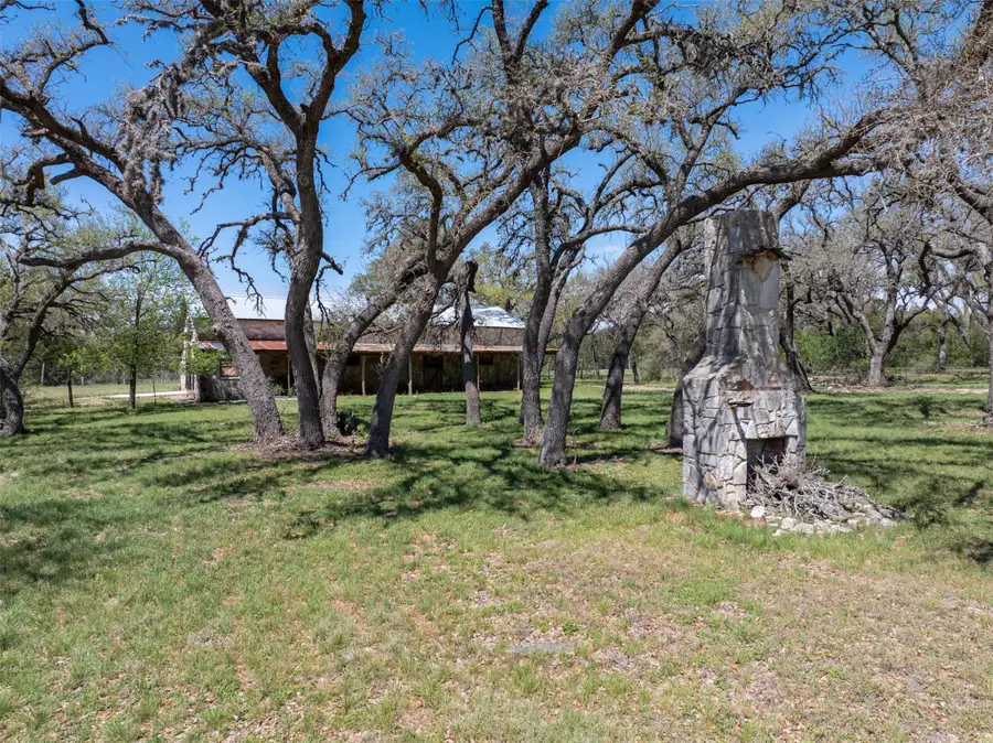 230 Meadowview Dr, Wimberley, TX 78676 - #2