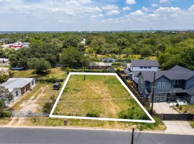 6312 Felix Ave, Austin, TX 78741 - #1