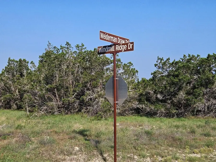 000 Windmill Ridge Dr, Blanco, TX 78606 - Image #3
