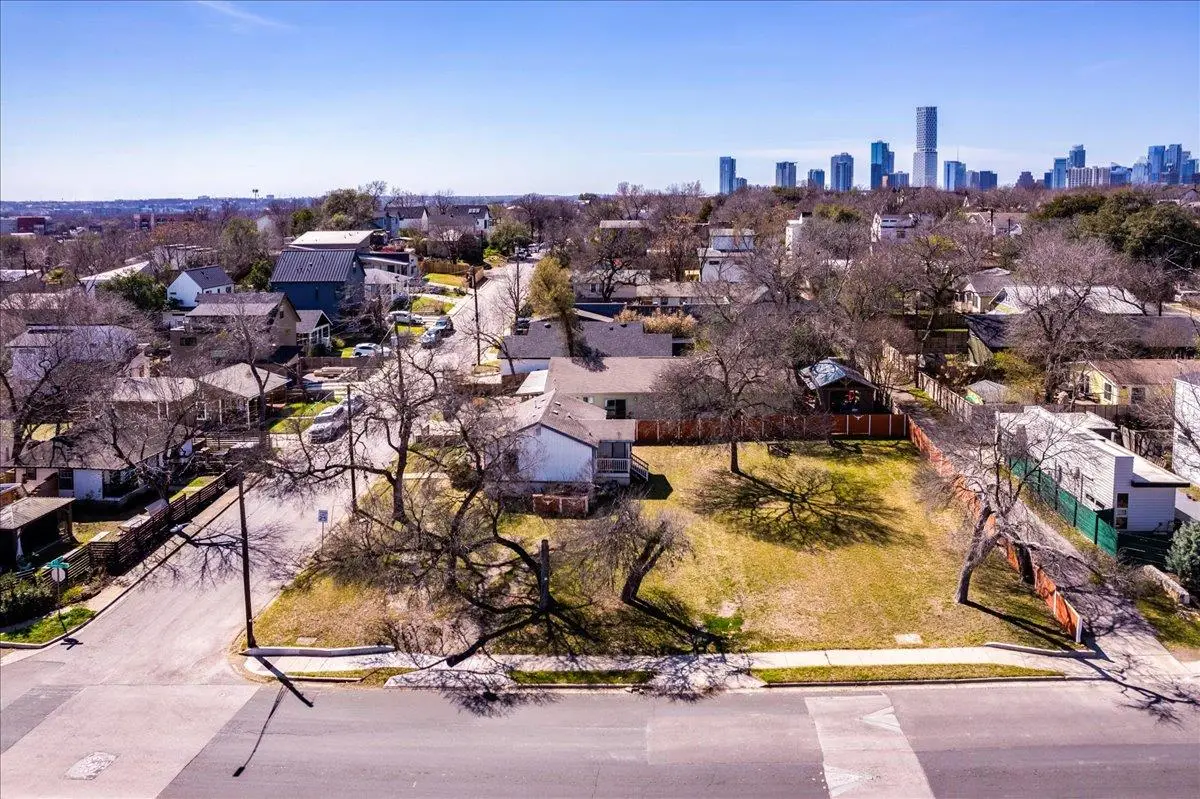 2512 E 9th St, Austin, TX 78702 - #1