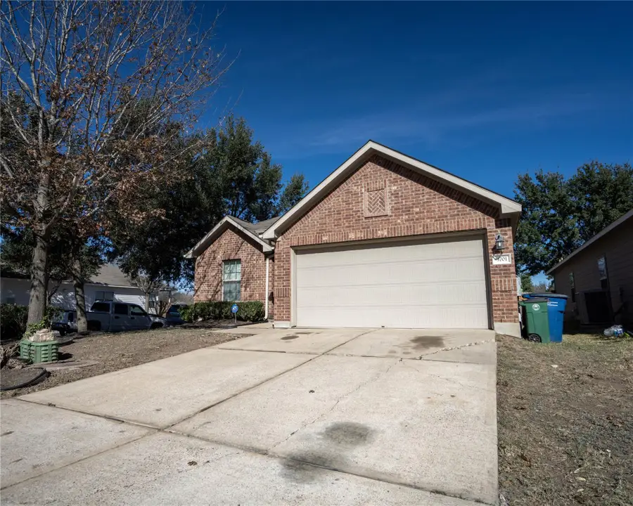 3701 Bronco Bend Loop, Austin, TX 78744 - Image #2