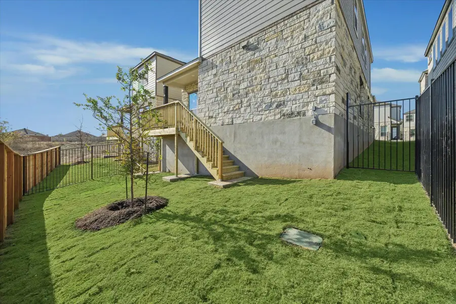 1531 N Red Bud Ln #24, Round Rock, TX 78665 - Image #2