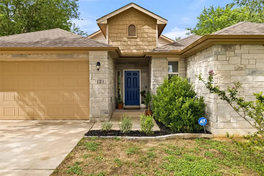 121 W Pauwela Ln, Bastrop, TX 78602 - #2