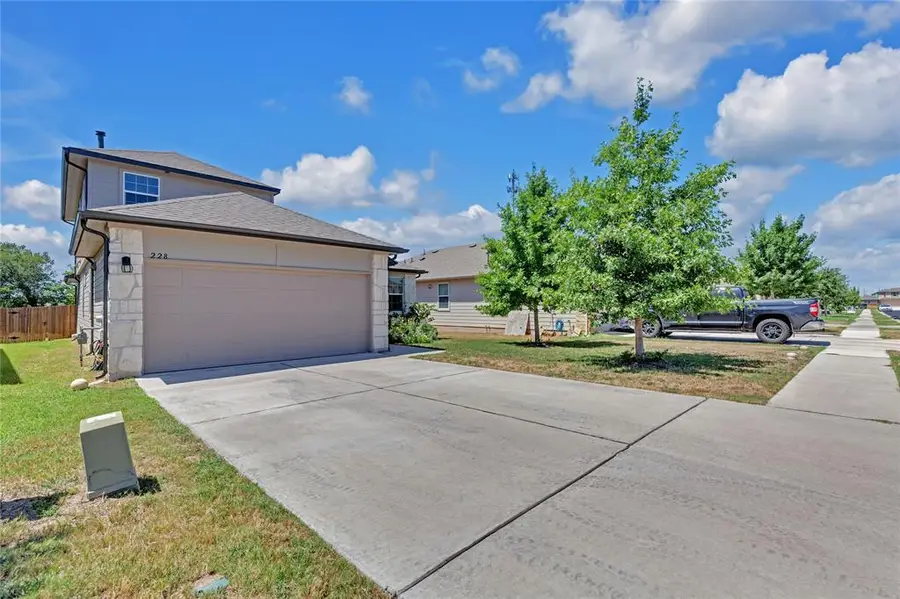 228 Baron Creek Trl, Bastrop, TX 78602 - #2