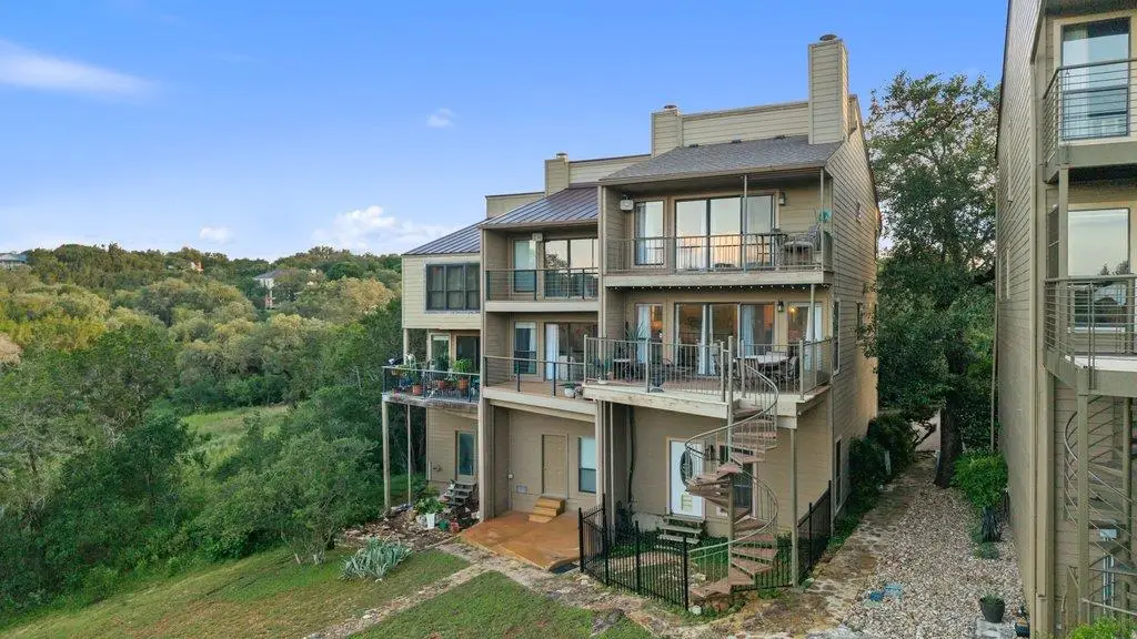 340 Harbor Dr, Spicewood, TX 78669 - #1