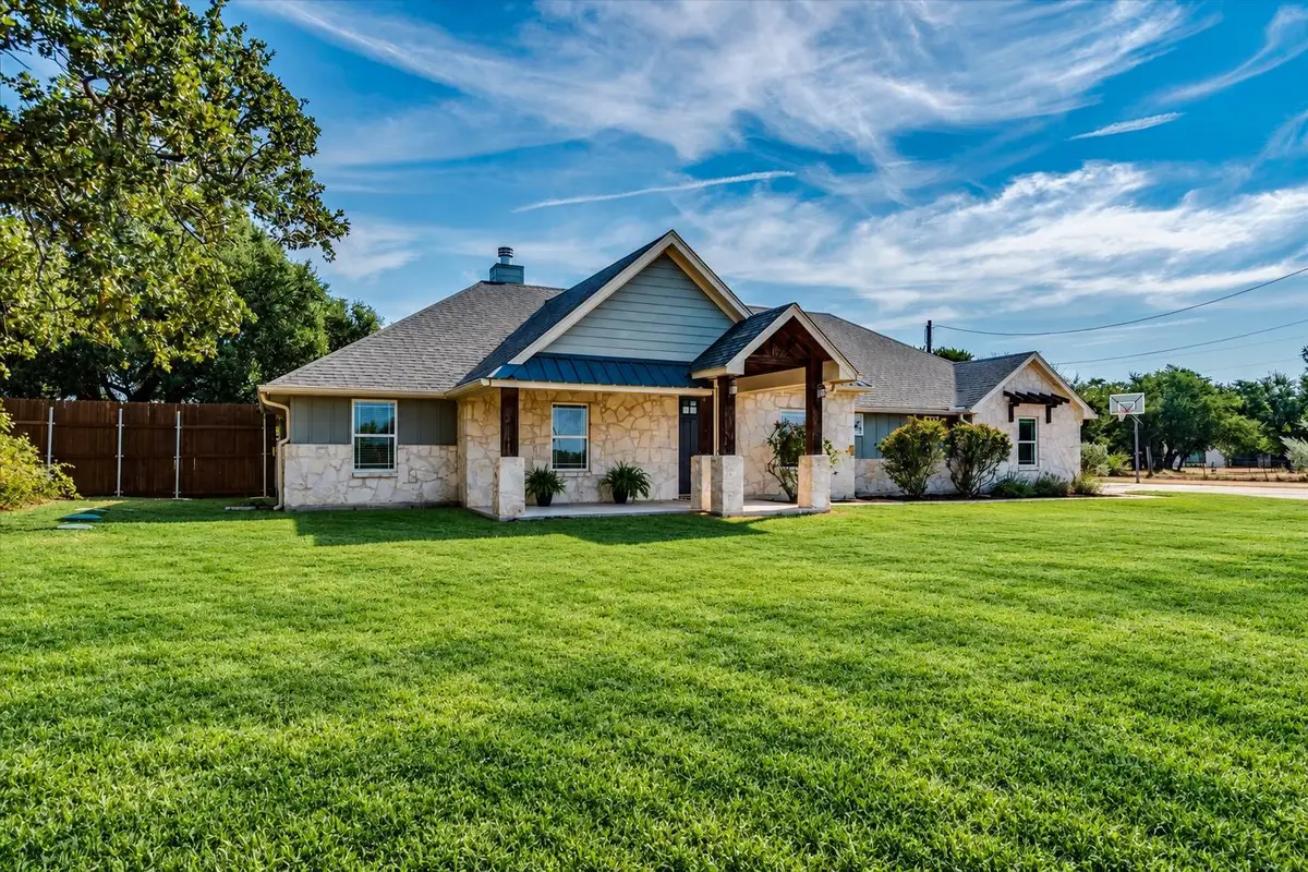 109 Deep Lake Cir, Liberty Hill, TX 78642 - #1