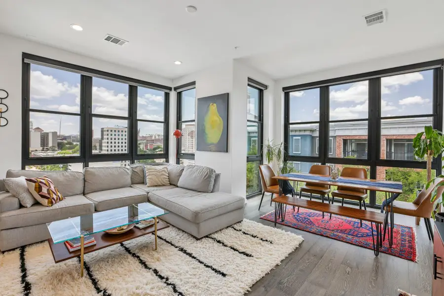 800 Embassy Dr #319, Austin, TX 78702 - #2