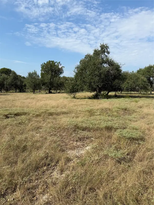 1911 Wayside Dr, Wimberley, TX 78676