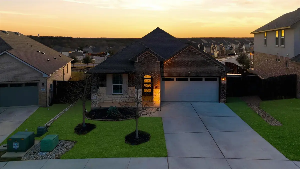 669 Peace Pipe Way, Georgetown, TX 78628 - #1