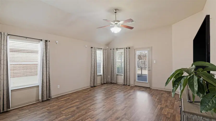 102 N Pasture Cv, Hutto, TX 78634 - #3