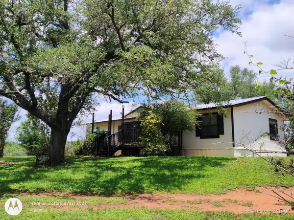 601 E. Austin Ave, Llano, TX 78643