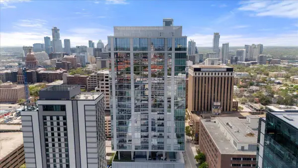 313 W 17th St #2305, Austin, TX 78701