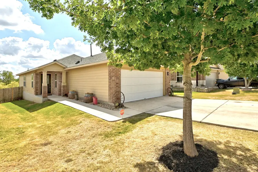 180 Lake Gln, San Marcos, TX 78666 - Image #3