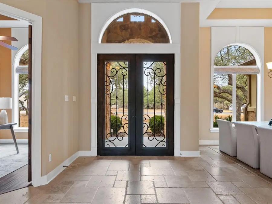 104 Gabriels Loop, Georgetown, TX 78628 - Image #2