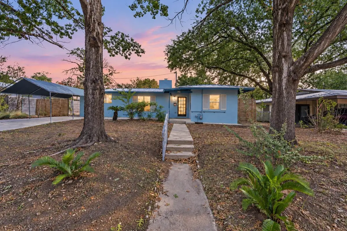 1704 Giles St, Austin, TX 78722 - #1