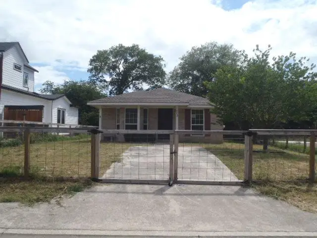 309 Ellis St, San Marcos, TX 78666 - #2