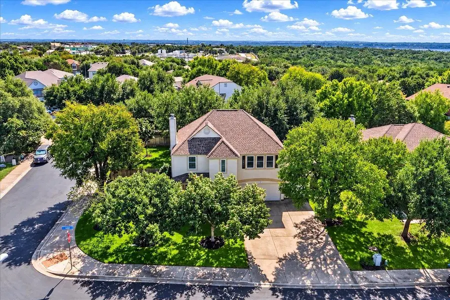 301 Leanne Dr, Georgetown, TX 78633 - #2
