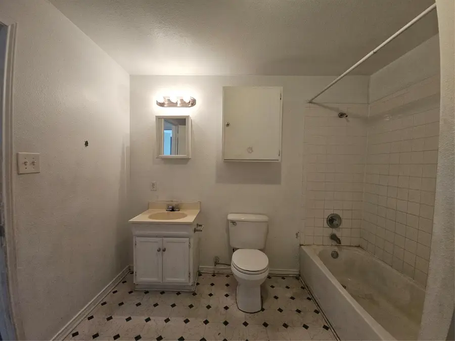 1001 S 29th St, Temple, TX 76504 - Image #3