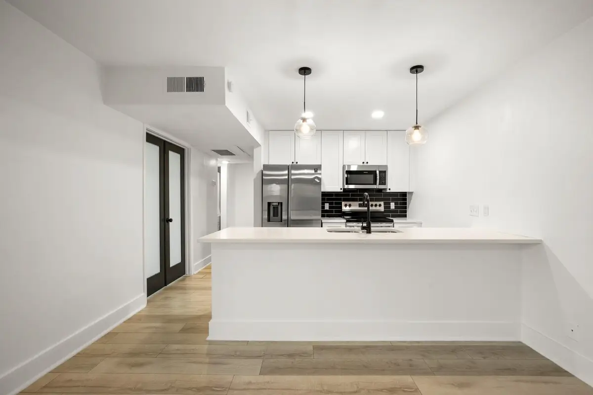 909 Reinli St #103, Austin, TX 78751 - #1
