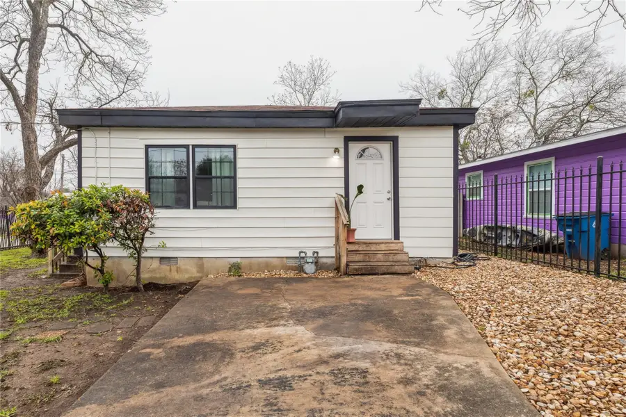 2105 E 17th St, Austin, TX 78702 - #3