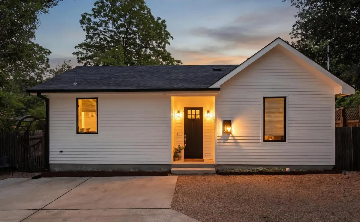 2216 Lindell Ave #2, Austin, TX 78704 - #1