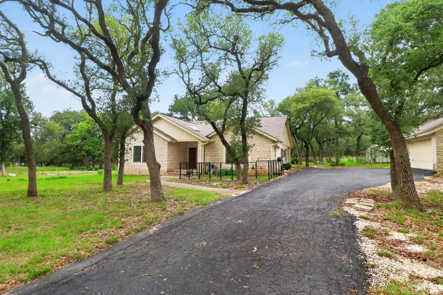 128 Mockingbird Ln, Georgetown, TX 78633 - #2