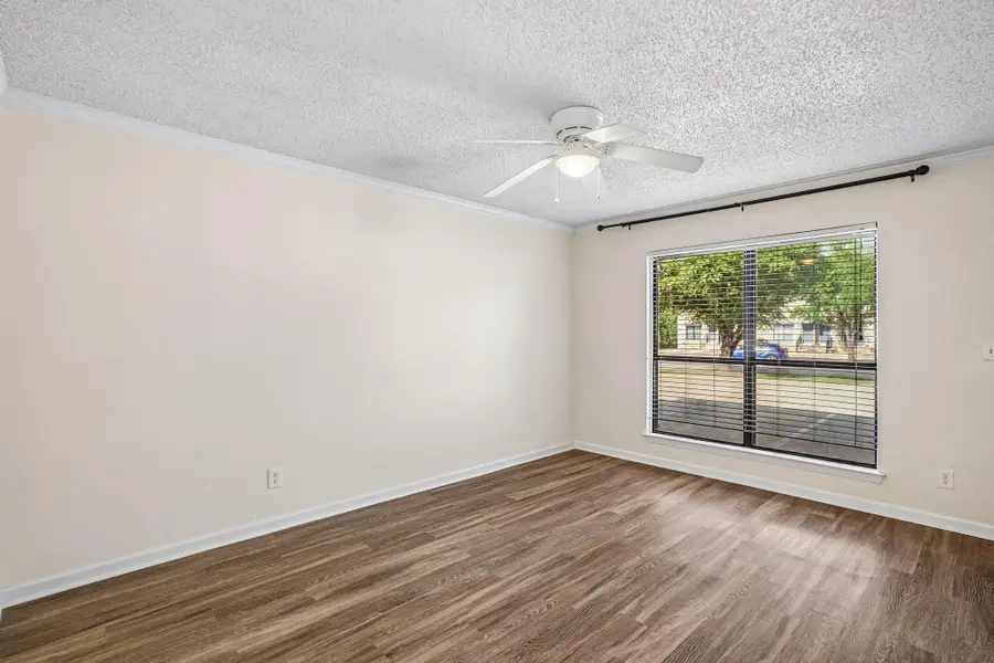 3008 Whisper Oaks Ln #B, Georgetown, TX 78628 - #3