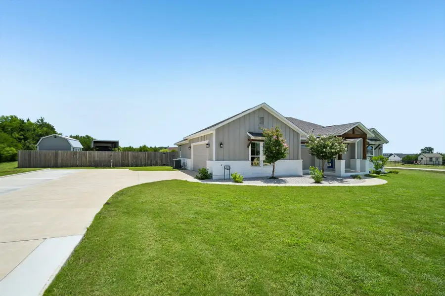 109 Silverado Dr, Bertram, TX 78605 - #2