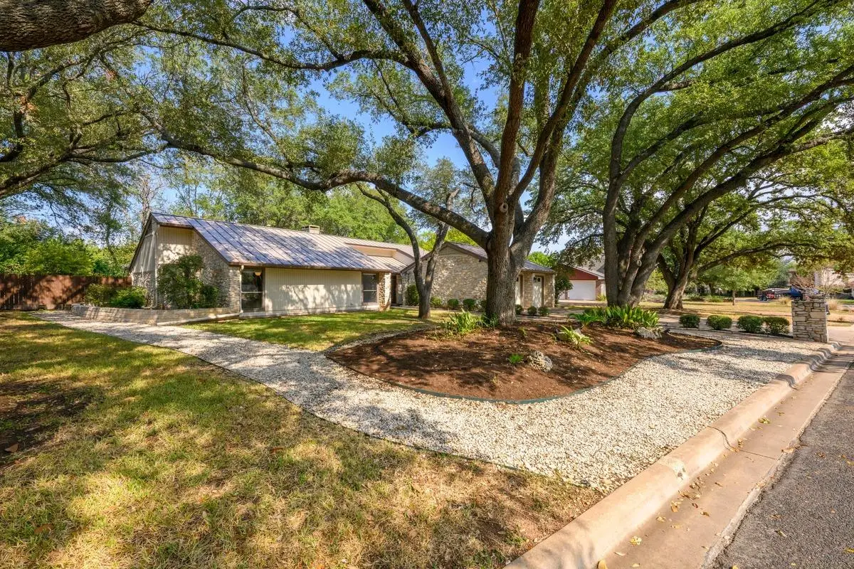 10923 Preston Trails Dr, Austin, TX 78747 - Image #1
