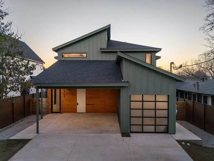 1610 Harvey St #1, Austin, TX 78702 - #3