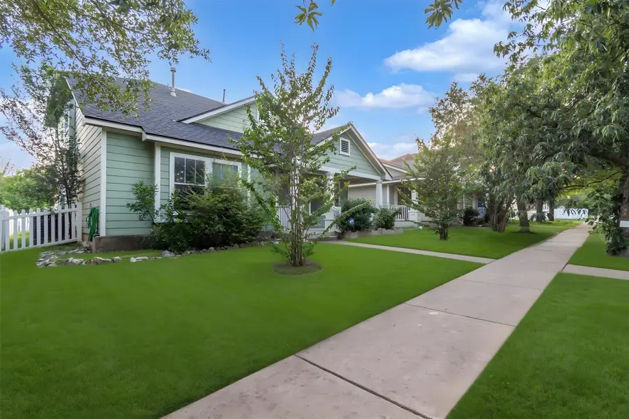 627 Scheel Rd, Kyle, TX 78640 - #2
