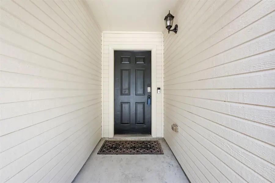 109 Calcite Ln, Jarrell, TX 76537 - Image #3