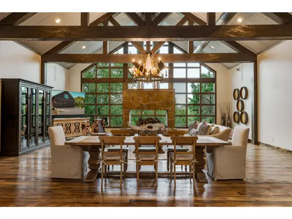 19604 Flying J Blvd, Spicewood, TX 78669