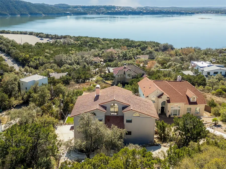 13805 Skyline Dr, Austin, TX 78732 - Image #3