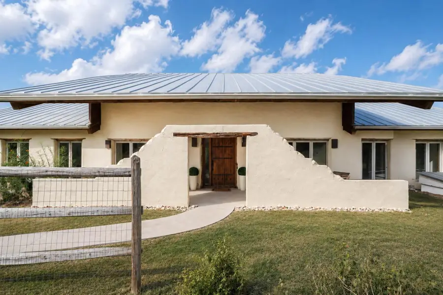 901 Old Red Ranch Rd, Dripping Springs, TX 78620 - #2