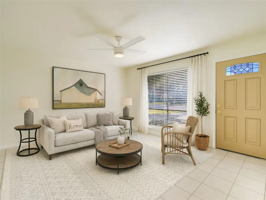 604 Magnolia St, Bastrop, TX 78602 - Image #2