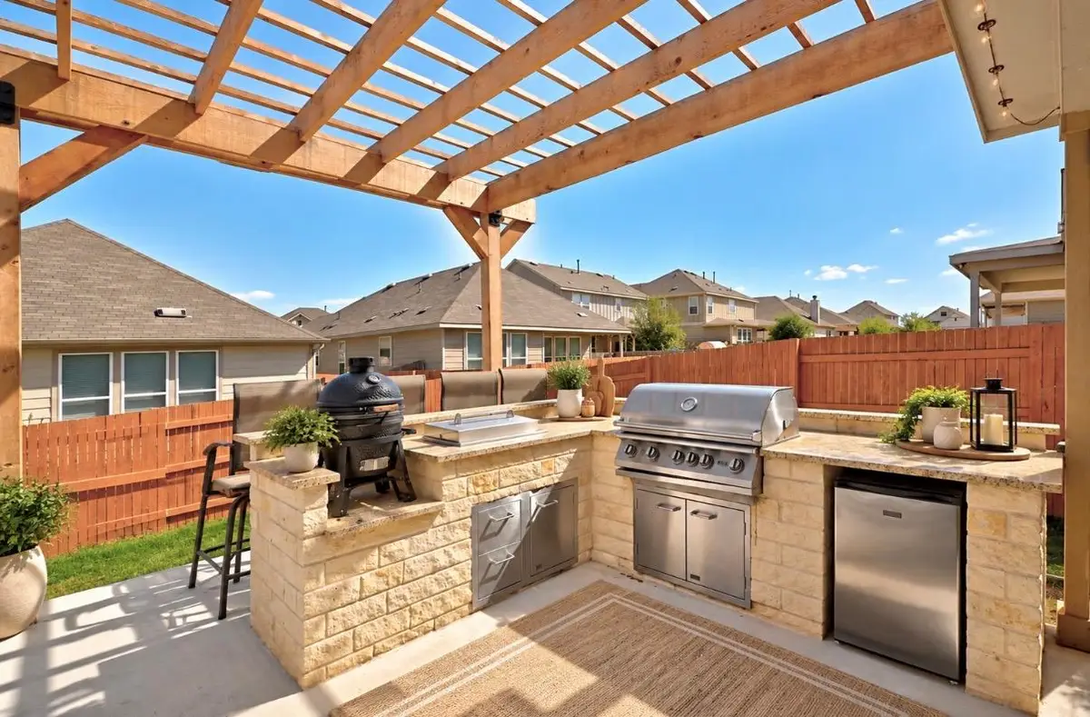 111 Bayberry Cir, Buda, TX 78610 - #1