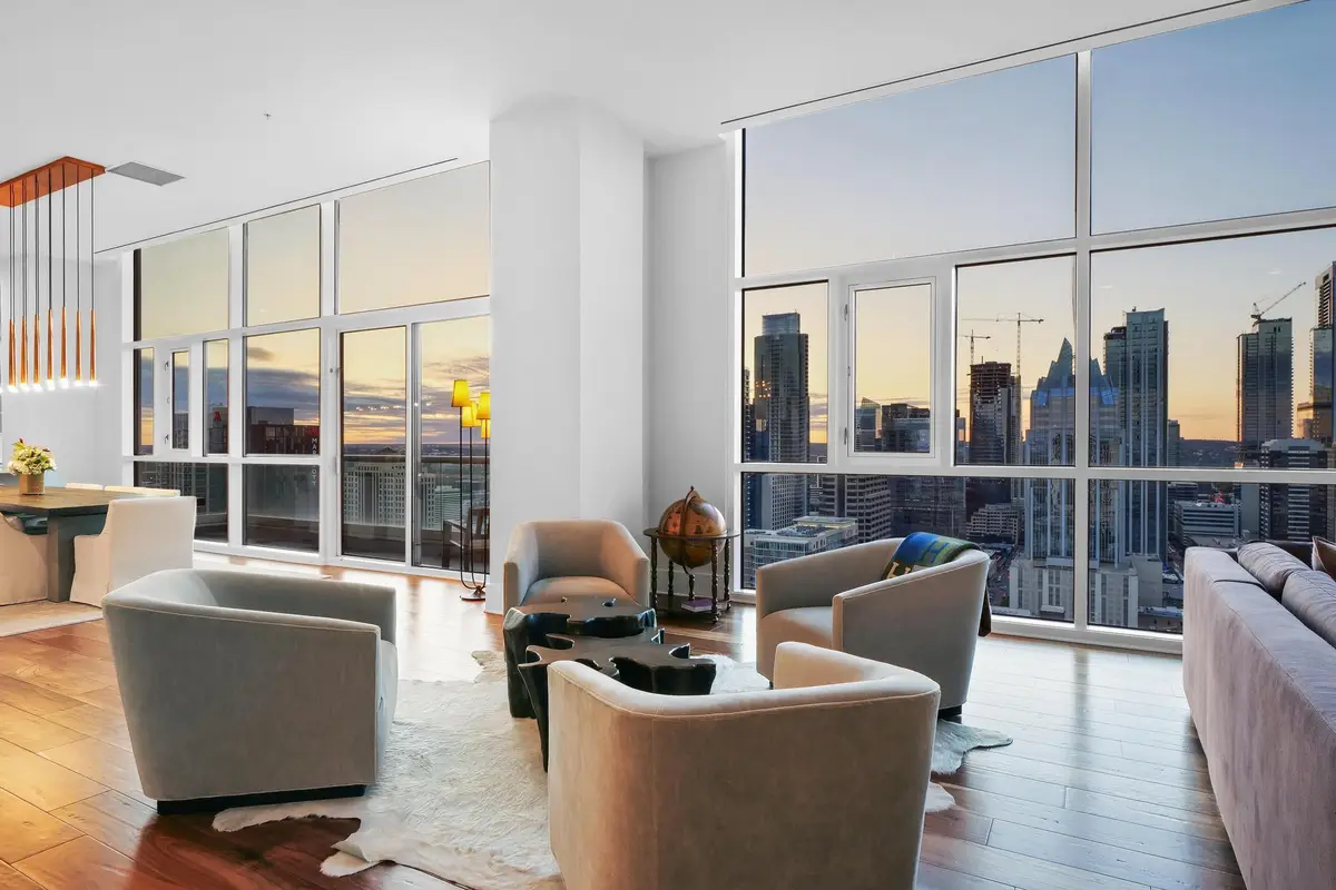 555 E 5th St #3022, Austin, TX 78701 - Image #1