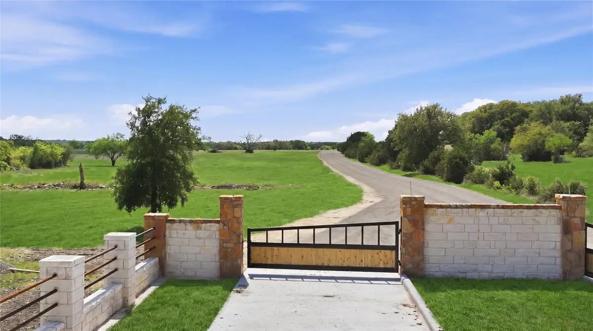 840-16 Goodnight-loving Dr, Bertram, TX 78605 - #1