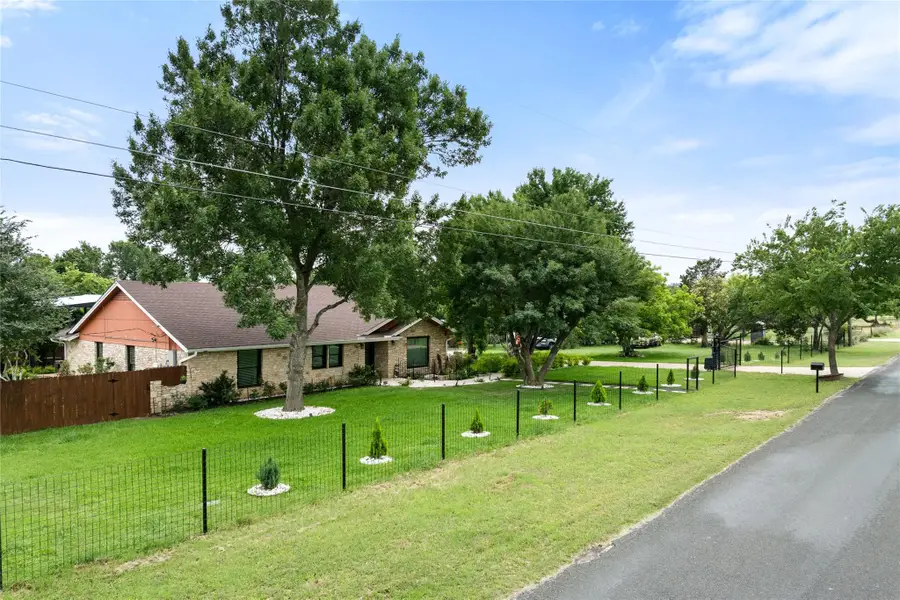 301 Oak Ridge Rd, Georgetown, TX 78628 - #2