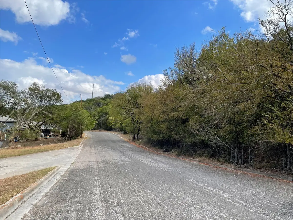 2005 Highland Dr, Copperas Cove, TX 76522 - #1
