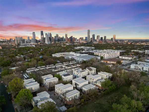 1209 Kinney Ave #D, Austin, TX 78704