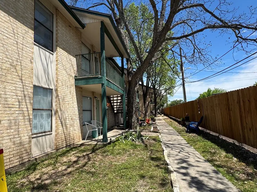 1624 Aquarena Springs Dr #A102, San Marcos, TX 78666 - #2