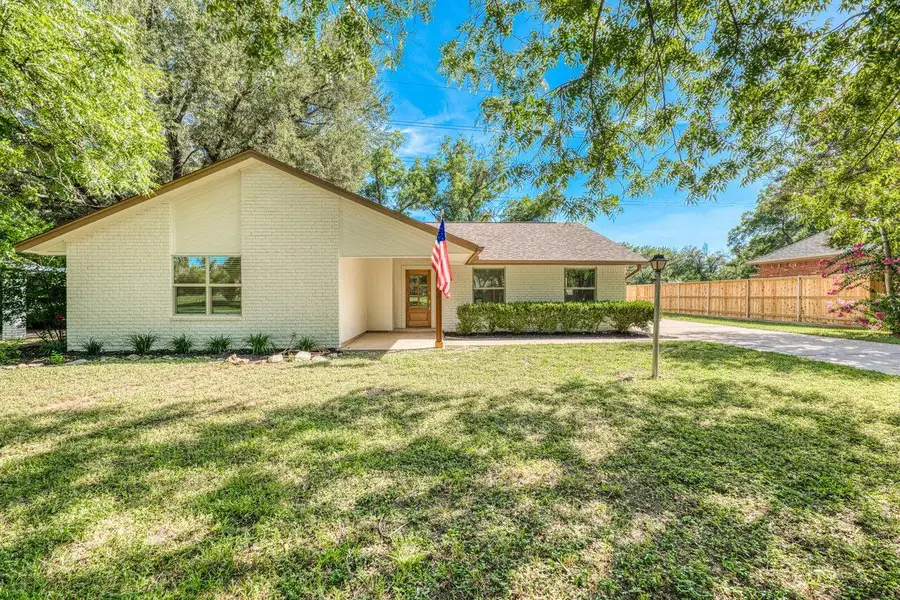 319 Columbine St, Marble Falls, TX 78654 - #2