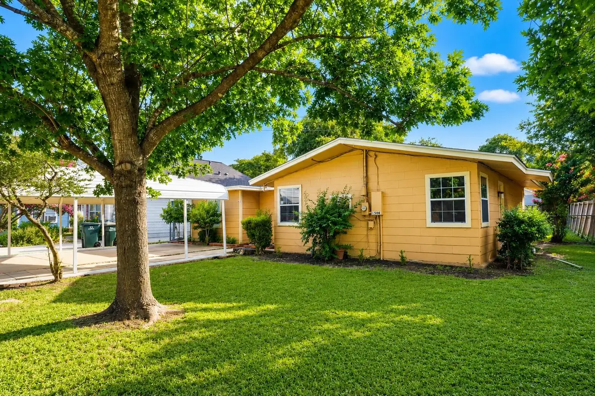 1508 S Walnut St, Georgetown, TX 78626 - #1