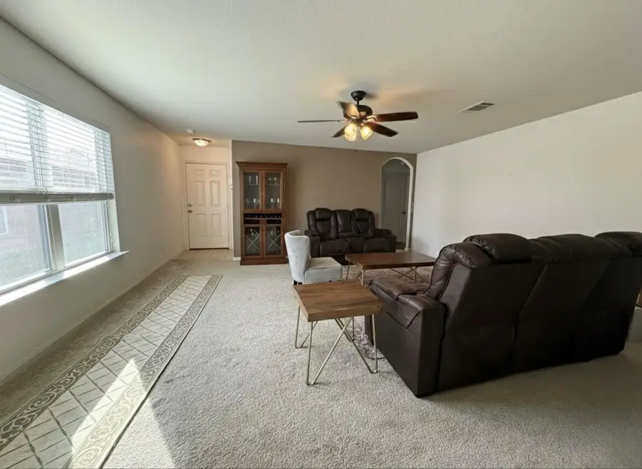 108 Koontz Loop, Jarrell, TX 76537 - #3