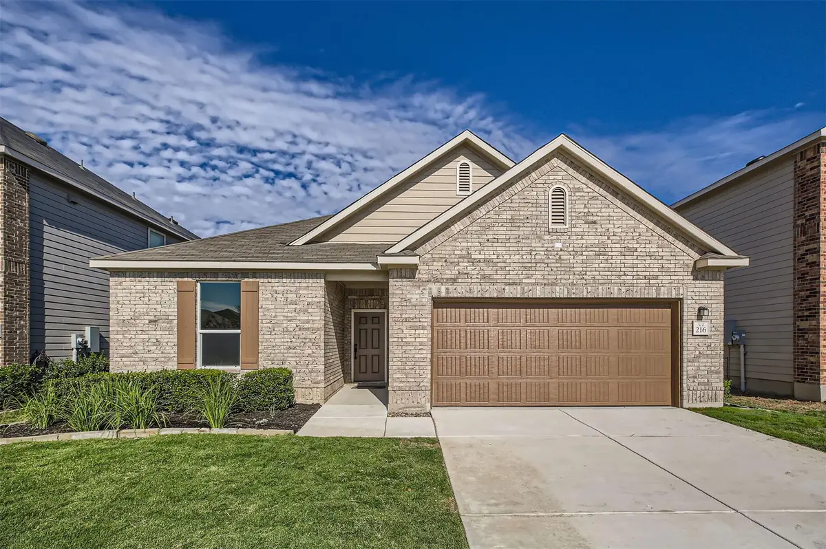 216 Deer Crest Dr, New Braunfels, TX 78130 - #1