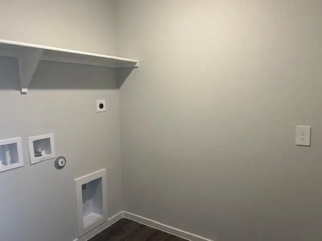 214 Perry Pl, Rockdale, TX 76567 - #2