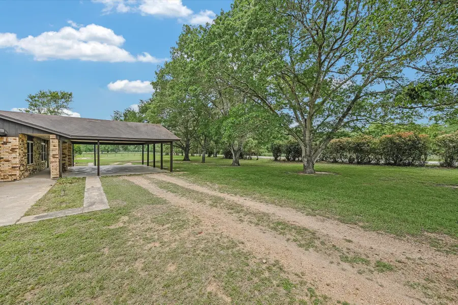 835 Jones St, Smithville, TX 78957 - #3
